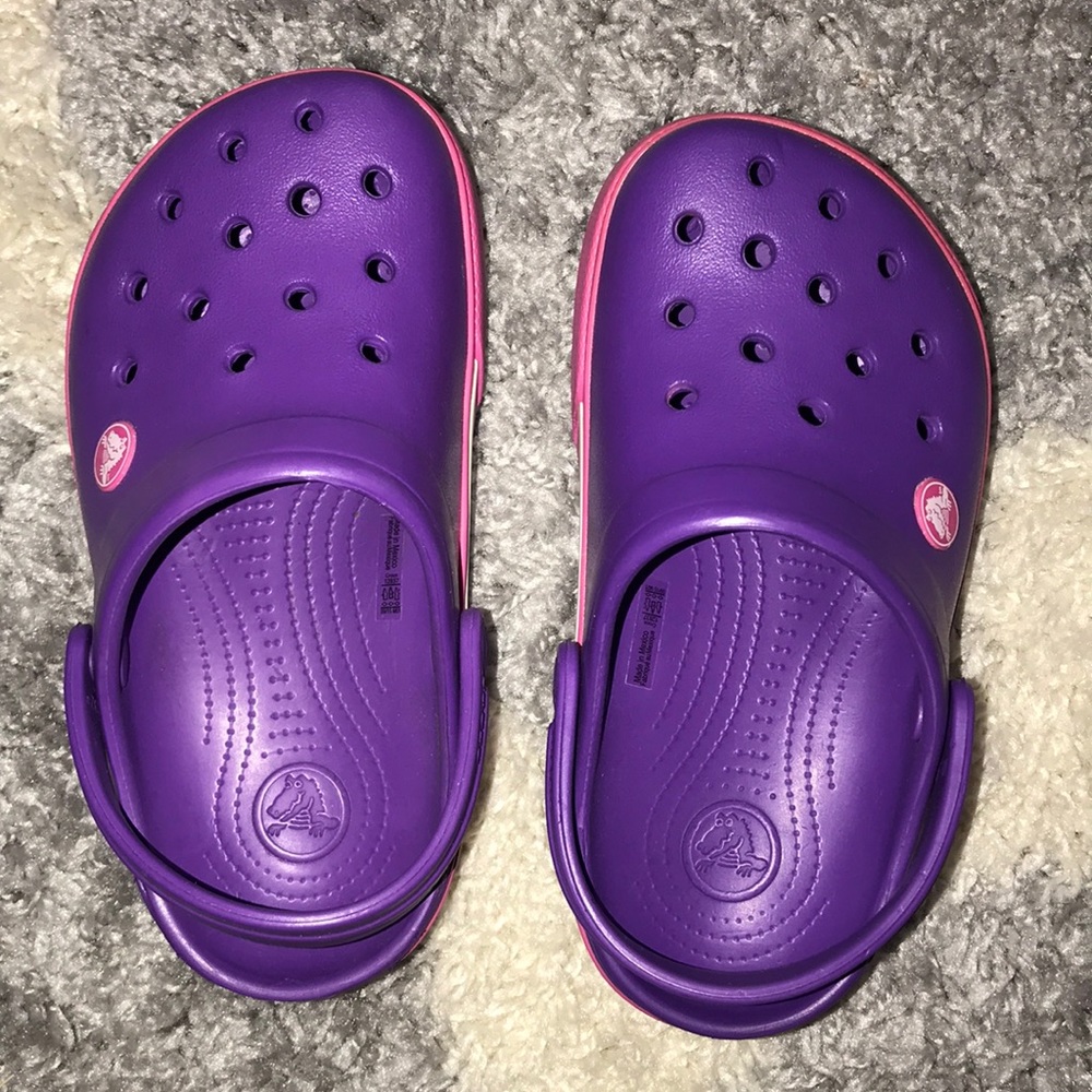 NWOT Purple crocs